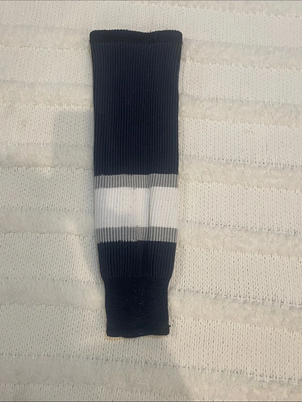 Navy blue hockey Socks White & Gray Stripes junior 21 1/2”x7” unisex boys girls